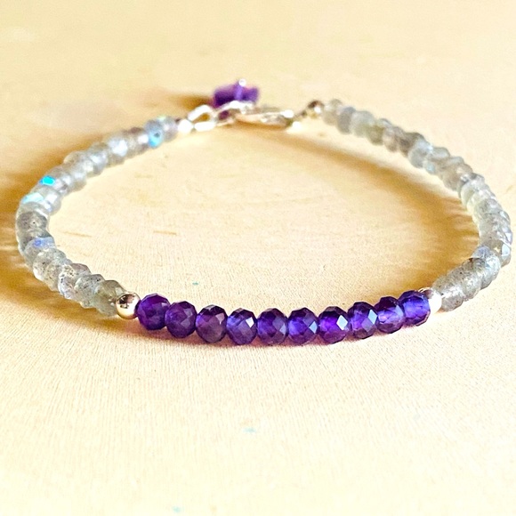 Amethyst & Labradorite Gemstone Beaded Bracelet Natural crystal Jewelry handmade - Picture 1 of 6